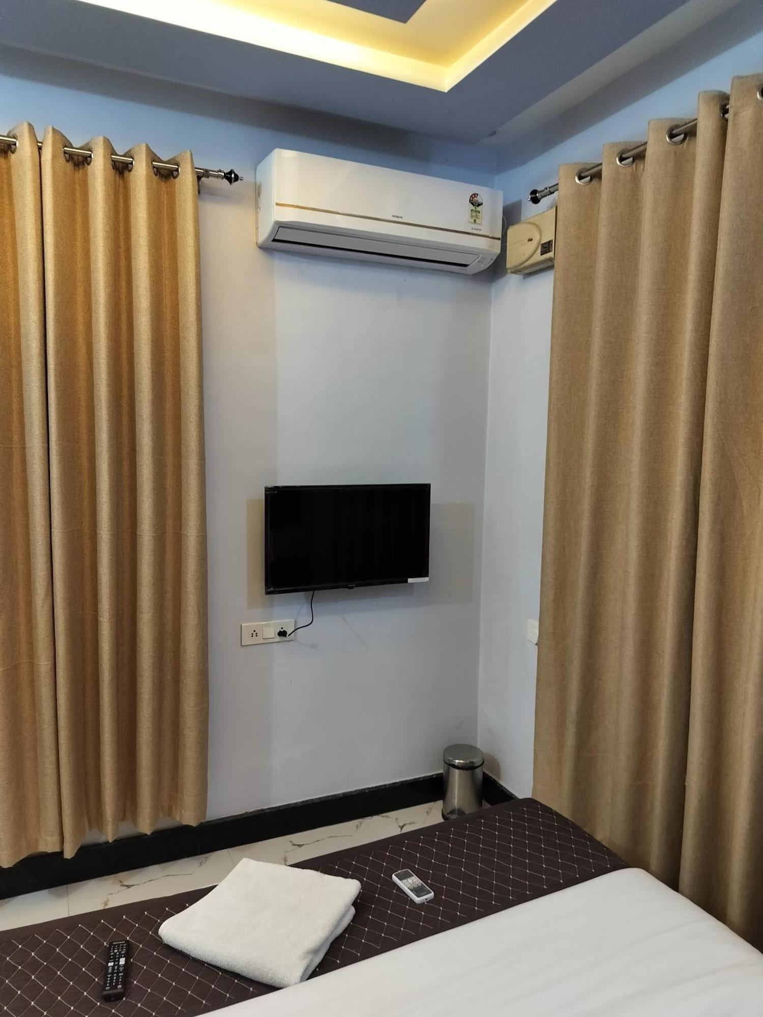 ורנאסי Shree Nanda Guest House מראה חיצוני תמונה